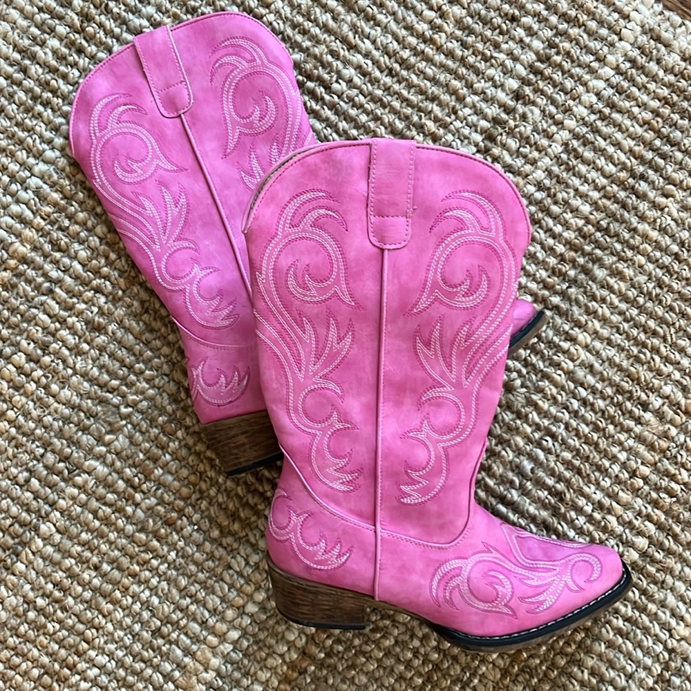 Roper Women’s Pink Cowboy Boots